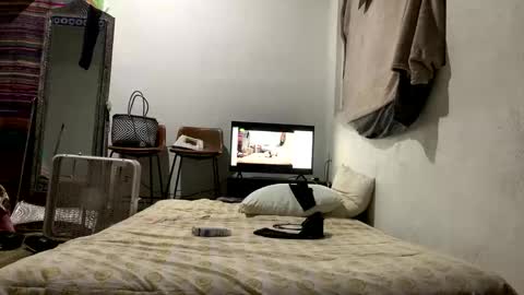 brattyputi online show from 11, 4, 2026