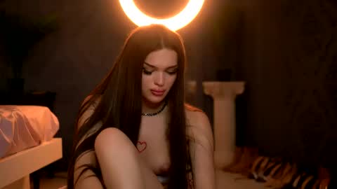 Scarlet online show from 20, 5, 2026