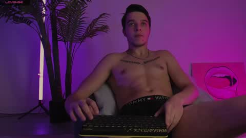 Johny Bravo online show from 18, 12, 2024