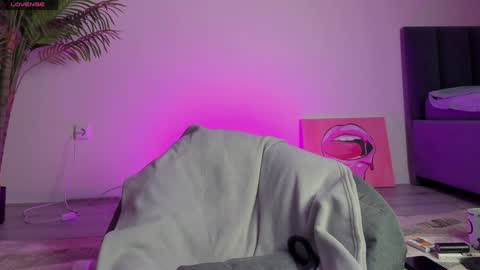 Johny Bravo online show from 4, 2, 2025