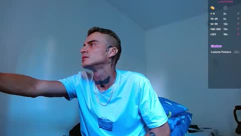 Snapshot of bray_hotboy chatting on 28, 9, 2025 Bray Hotboy online show from 28, 9, 2025