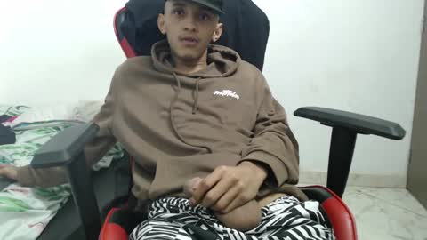 Snapshot of brayan_chevignon chatting on 1, 12, 2025 brayan_chevignon online show from 1, 12, 2025