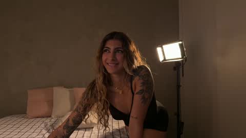 Snapshot of brazilians_doitbetter chatting on 14, 10, 2025 Brazilian Girls One More Cum online show from 14, 10, 2025