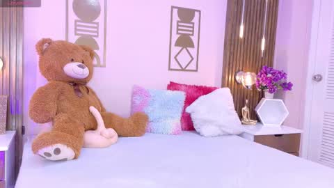 Bree  online show from 10, 3, 2026