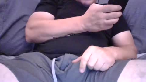 Snapshot of breed_u_ chatting on 17, 7, 2026 breed_u_ online show from 17, 7, 2026