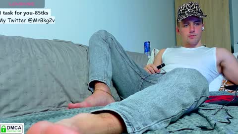 Snapshot of brell_line chatting on 18, 12, 2025 Brelland online show from 18, 12, 2025