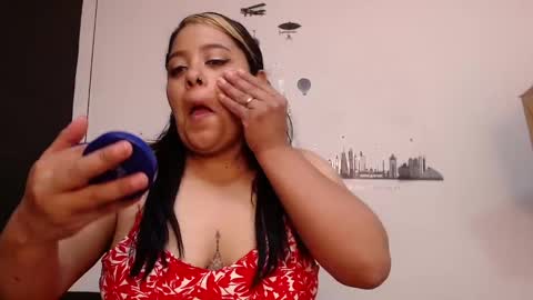 Snapshot of brenda_maz chatting on 13, 1, 2025 Brenda  online show from 13, 1, 2025