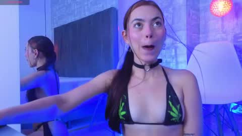 Snapshot of brenda_sky19 chatting on 4, 6, 2026 brenda_sky19 online show from 4, 6, 2026