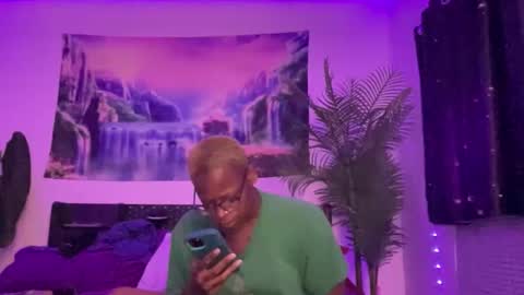 brennab online show from 23, 4, 2026