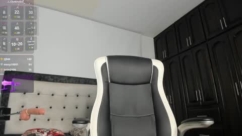 bri_lopez online show from 7, 1, 2025