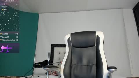 bri_lopez online show from 15, 1, 2025