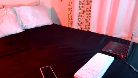 Bria Bubbles online show from 7, 12, 2024