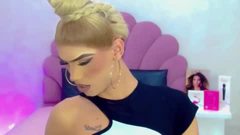 BRIANA online show from 24, 4, 2026