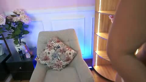 Briana Lane online show from 18, 7, 2026