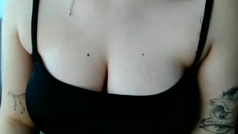 shiny smile online show from 3, 6, 2026
