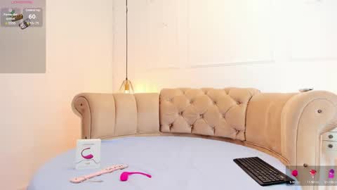 Brianna  online show from 8, 3, 2025