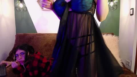 Snapshot of briarandblair chatting on 11, 1, 2025 briarandblair online show from 11, 1, 2025
