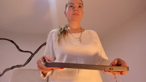    online show from 31, 1, 2025