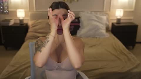 Diamonds Girls online show from 3, 11, 2025