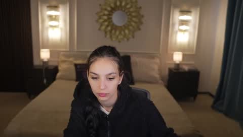 Snapshot of bright_diamonds_054 chatting on 18, 7, 2026 Diamonds Girls online show from 18, 7, 2026