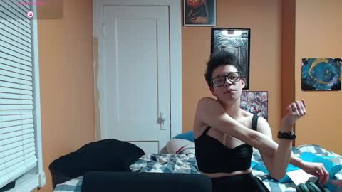 Strawberry online show from 16, 1, 2025