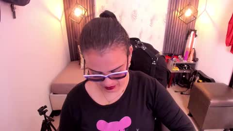 Snapshot of brigittemiller chatting on 5, 3, 2025 BRIGITTE online show from 5, 3, 2025