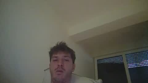 Snapshot of brii0000 chatting on 8, 2, 2025 brii0000 online show from 8, 2, 2025