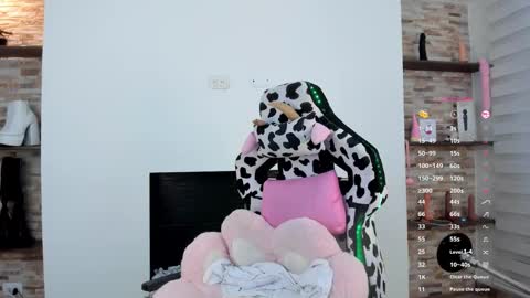 Snapshot of brisa_white69 chatting on 12, 3, 2025 brisa online show from 12, 3, 2025