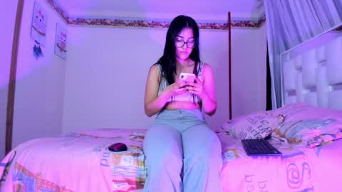 Snapshot of britanyrousee chatting on 8, 2, 2025 Emily online show from 8, 2, 2025