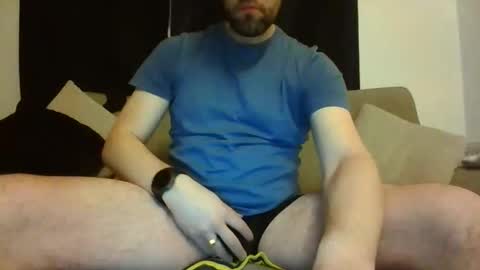 Snapshot of britguy6985 chatting on 28, 2, 2026 britguy6985 online show from 28, 2, 2026