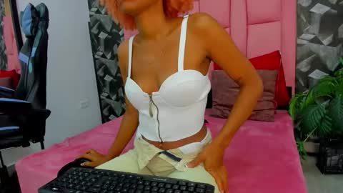 Snapshot of brithanyslim chatting on 29, 11, 2025 brithanyslim online show from 29, 11, 2025
