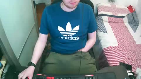 British Tom online show from 25, 2, 2026