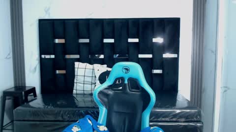 Britney  online show from 7, 4, 2026