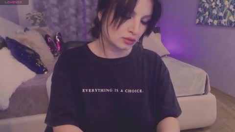Snapshot of britneybarker chatting on 25, 7, 2026 britneybarker online show from 25, 7, 2026