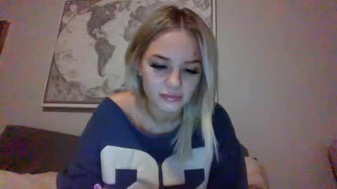 Snapshot of britneycherry08 chatting on 3, 7, 2026 britneycherry08 online show from 3, 7, 2026