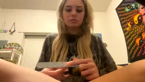 Snapshot of britneycherry08 chatting on 21, 7, 2026 britneycherry08 online show from 21, 7, 2026