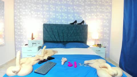 Snapshot of britneysweet_ chatting on 4, 12, 2024 BritneySweet online show from 4, 12, 2024