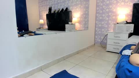 Snapshot of britneysweet_ chatting on 13, 2, 2025 BritneySweet online show from 13, 2, 2025