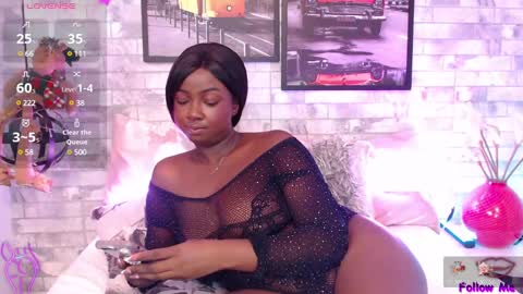 brittany 25 years old  happy as a worm  online show from 31, 12, 2024