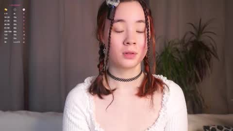 Snapshot of britthe chatting on 14, 12, 2025 Lina online show from 14, 12, 2025