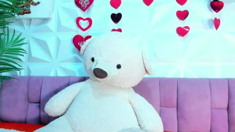 Snapshot of briyit_doll chatting on 28, 3, 2026 BRIYIT online show from 28, 3, 2026