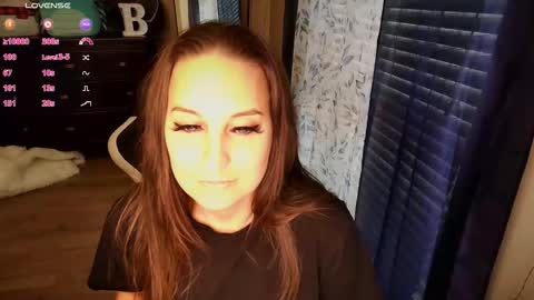 Snapshot of brookebee27 chatting on 12, 4, 2026 brookebee online show from 12, 4, 2026