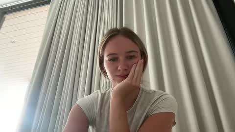 Snapshot of brookeedawson chatting on 19, 5, 2026 Brooke Dawnson online show from 19, 5, 2026