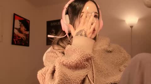 Snapshot of brooklyn_baby_ chatting on 15, 1, 2026 Nat Independent model Please help me to reach 200 thumbs up online show from 15, 1, 2026