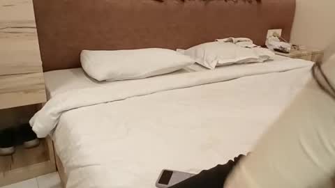 Chocolate couple online show from 20, 12, 2025