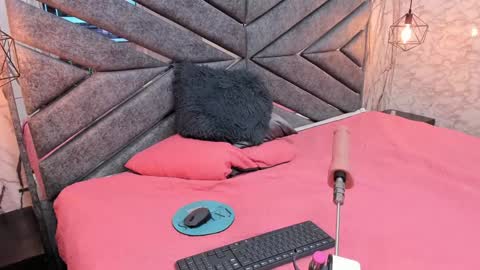 Sara  online show from 14, 12, 2024