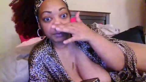 Snapshot of brownroundrenee chatting on 4, 7, 2026 brownroundrenee online show from 4, 7, 2026