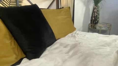 BrownSkinJourdan online show from 11, 9, 2025