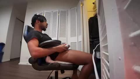 Snapshot of brownskinshortyy chatting on 5, 2, 2026 Brownskinshortyy online show from 5, 2, 2026