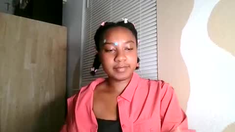 Snapshot of brownsugarcutie3 chatting on 4, 11, 2025 Brownsuagrcutie online show from 4, 11, 2025